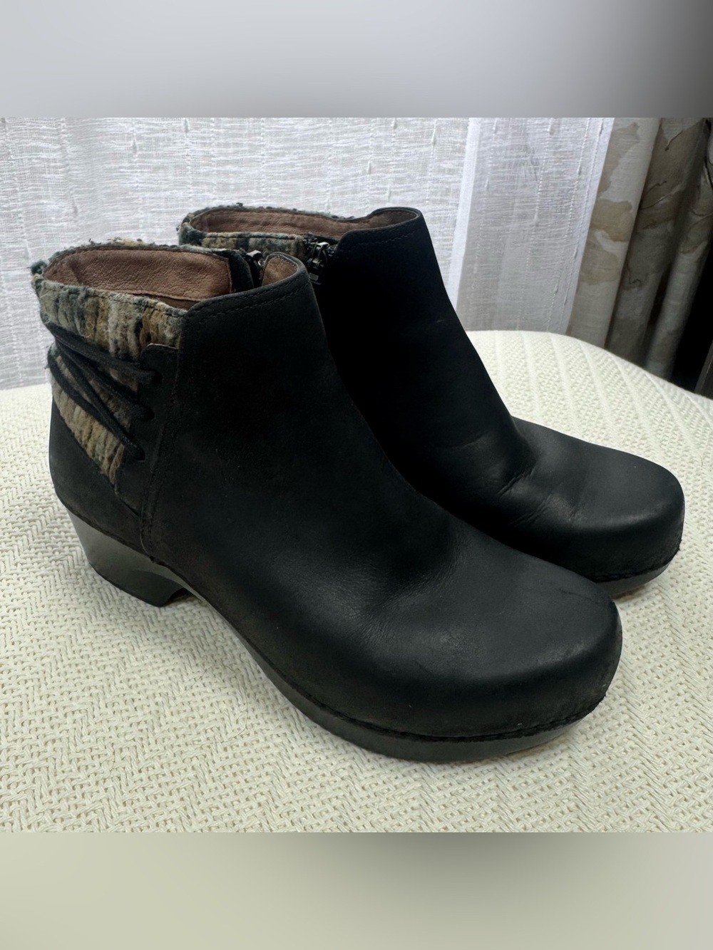 Women’s Dansko Tami Sz 36 (6.5-7) Black Ankle Booties with Textile Accent